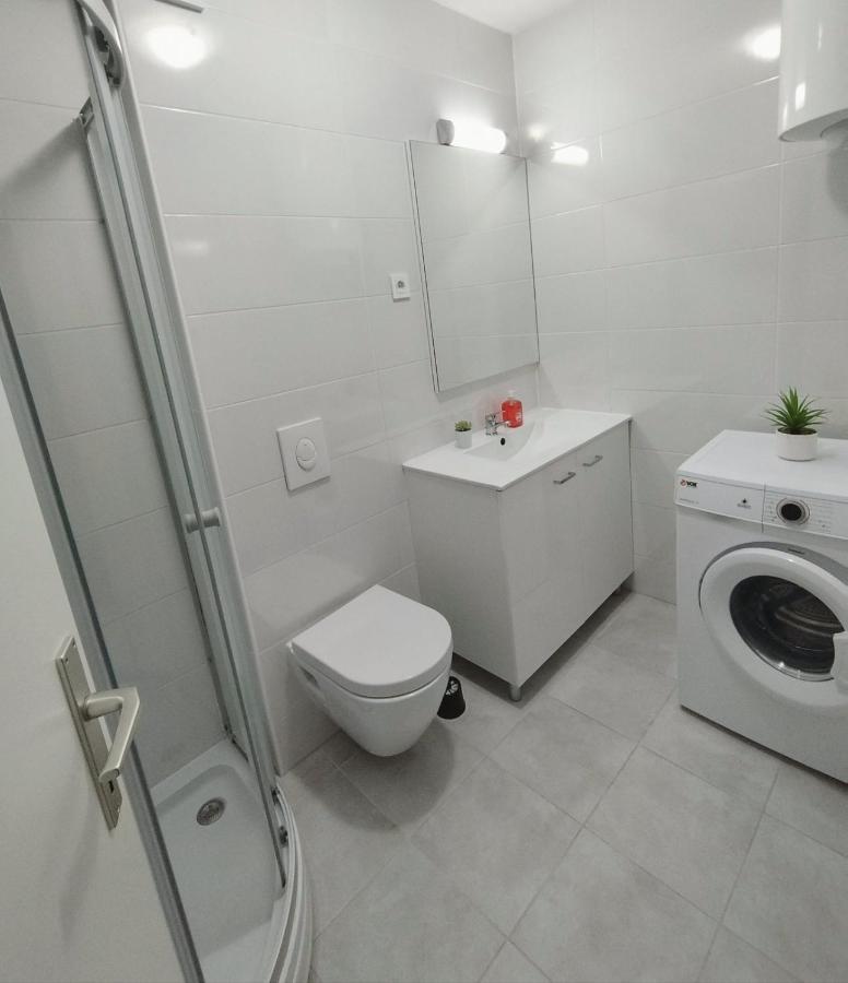 Apartment Sanya #3 ليوبليانا المظهر الخارجي الصورة